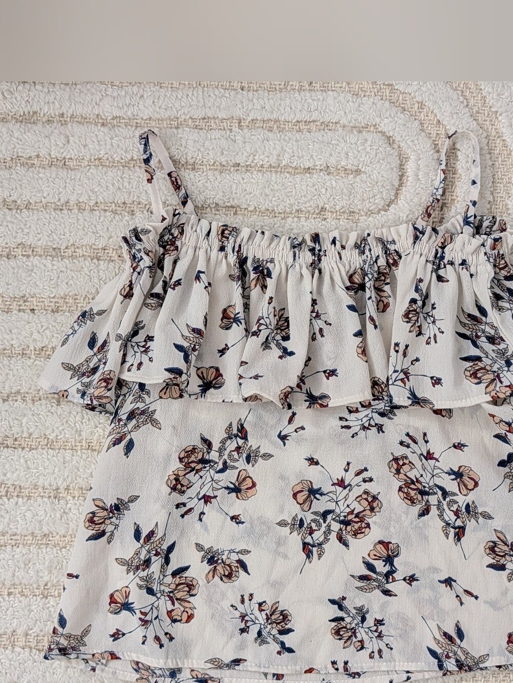 Floral Ruffled Women's Top